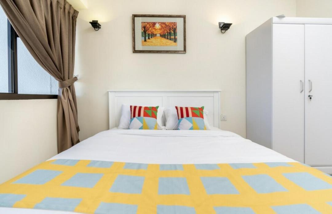 EXECUTIVES Pantai Seaview Batu Ferringhi 2704 - 2 Bedrooms Esterno foto